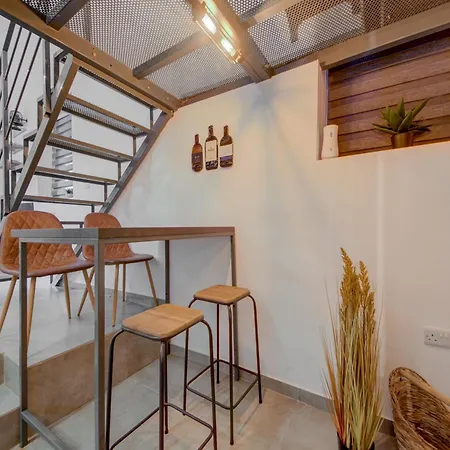 Unique Loft, Walking Distance To Valletta Appartamento