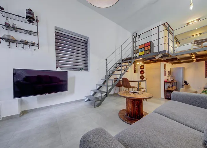 Unique Loft, Walking Distance To Valletta 아파트